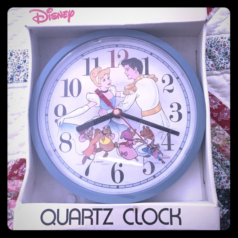 NWT Vintage Disney Sunbeam Cinderella Quartz Clock